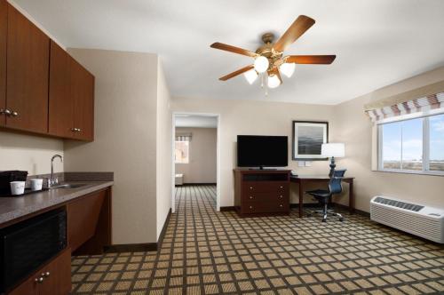 Baymont by Wyndham Odessa - image 3