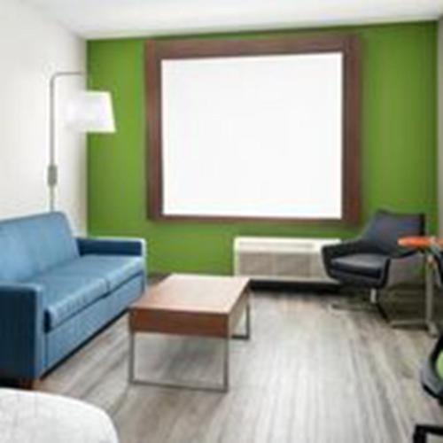 Holiday Inn Express & Suites - Odessa I-20 an IHG Hotel - image 2