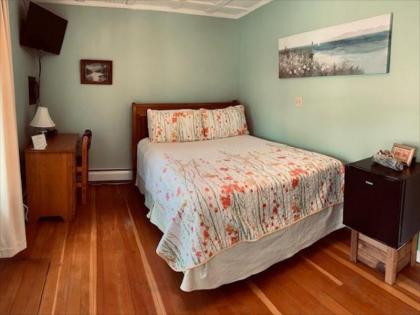 Blue Shutters Inn - image 4