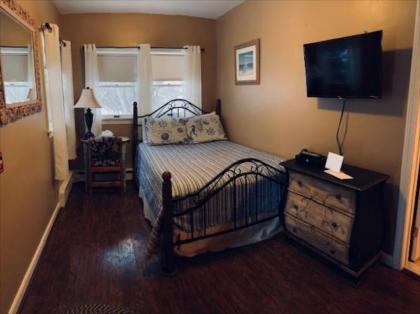 Blue Shutters Inn - image 5