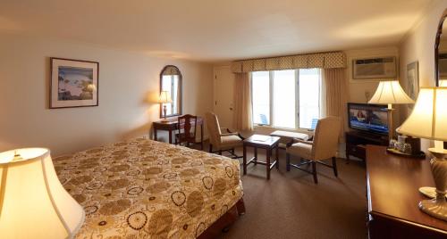 The Sparhawk Oceanfront Resort - image 3