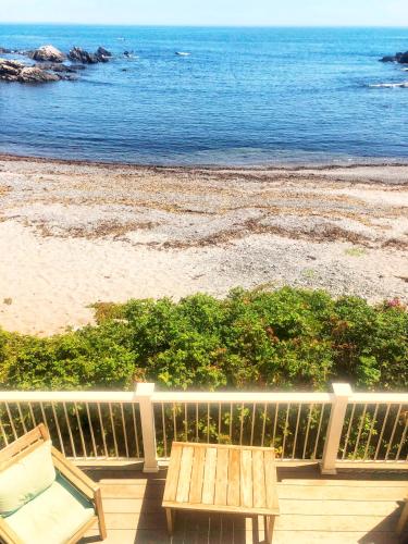 Perkins Cove Oceanfront Cottage - image 3