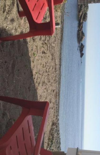 Perkins Cove Oceanfront Cottage - image 5
