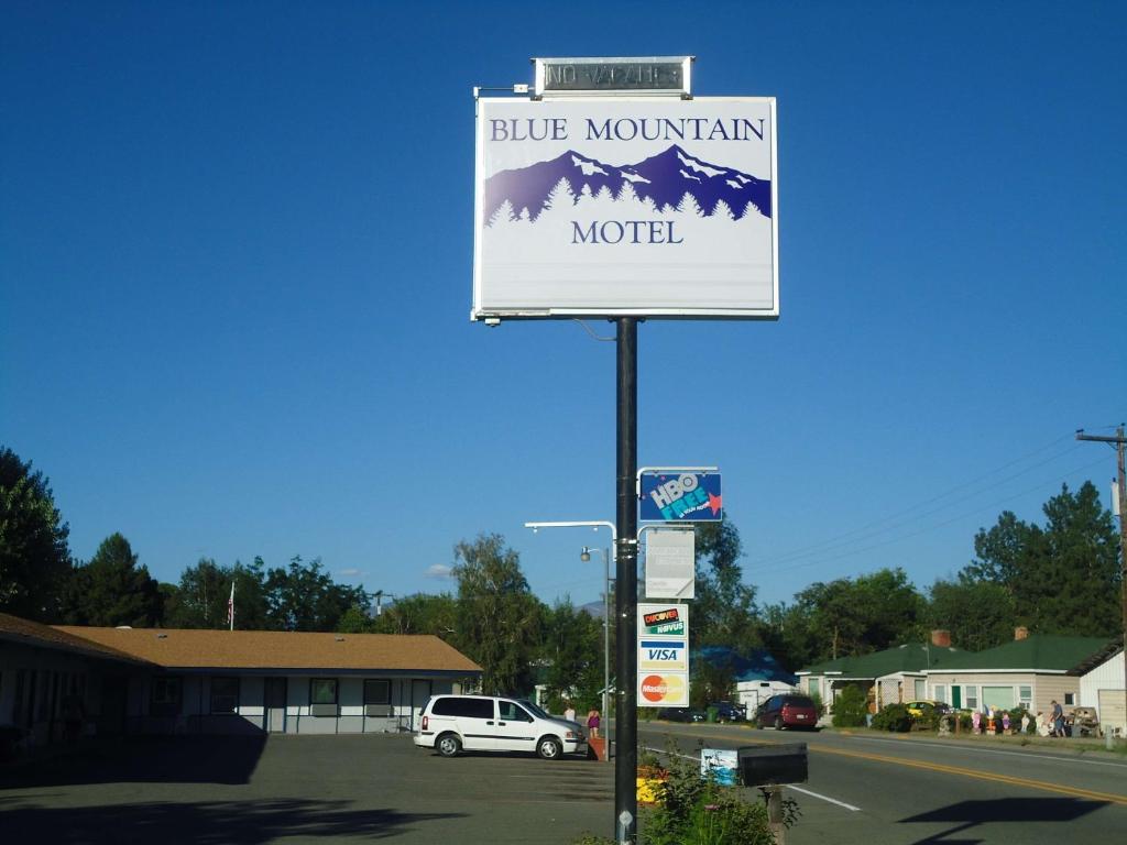 Blue Mountain Motel - image 4