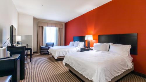 Holiday Inn Express Hotel & Suites Oklahoma City Northwest an IHG Hotel - image 2