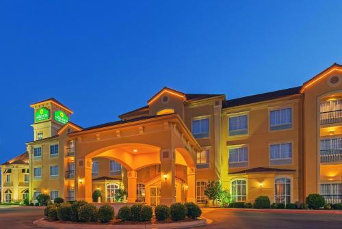 La Quinta by Wyndham OKC North - Quail Springs - main image