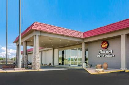 Clarion Inn & Suites Oklahoma City near Bricktown - image 2