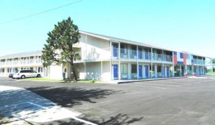 Motel 6-Oklahoma City OK - Airport East - image 2