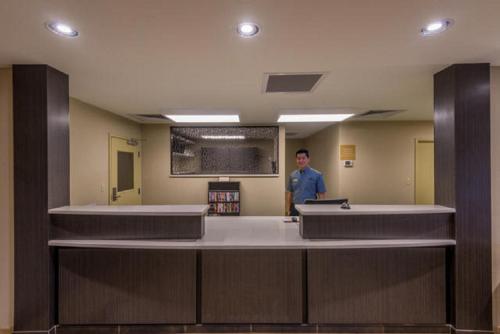 Candlewood Suites Del City an IHG Hotel - image 3