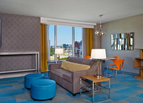 Aloft Oklahoma City Downtown – Bricktown - image 2