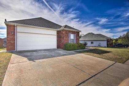 Eco-Friendly OKC Home 10 Mi to Botanical Gardens! - image 8