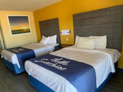 Days Inn by Wyndham Okmulgee - image 11