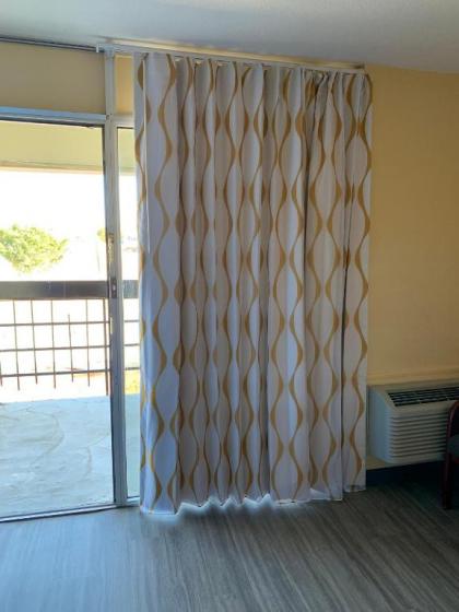 Days Inn by Wyndham Okmulgee - image 13