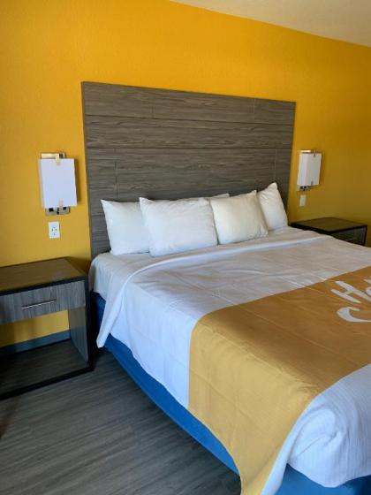 Days Inn by Wyndham Okmulgee - image 15