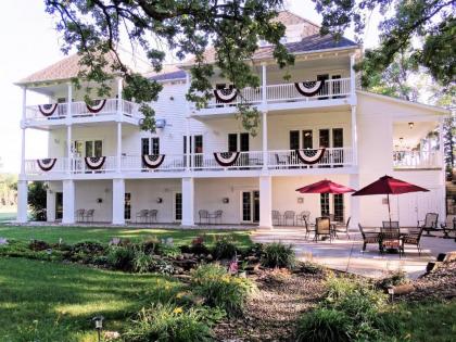 Bed and Breakfast in Okoboji Iowa