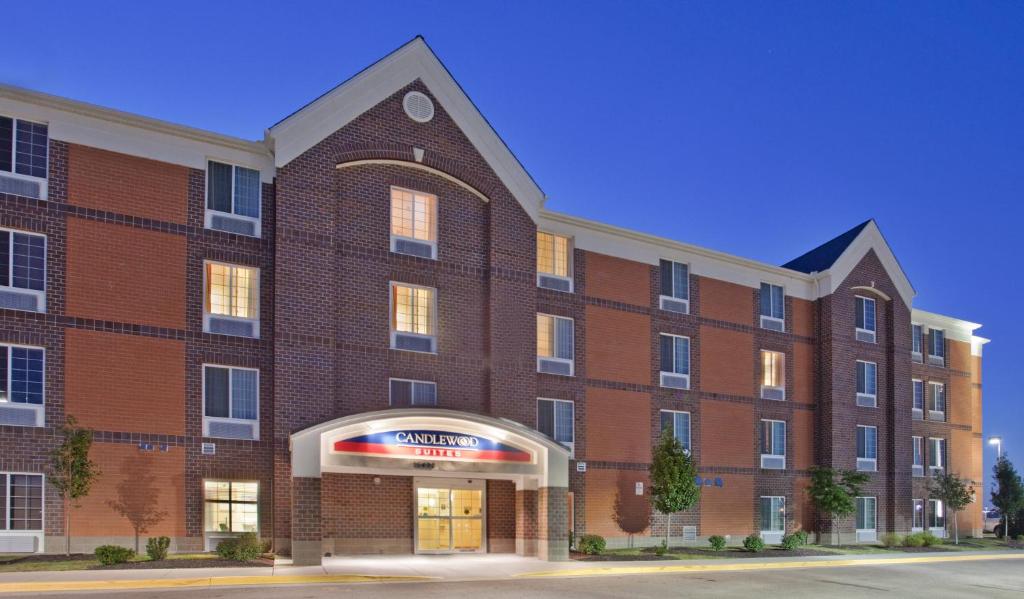 Candlewood Suites Olathe an IHG Hotel - main image