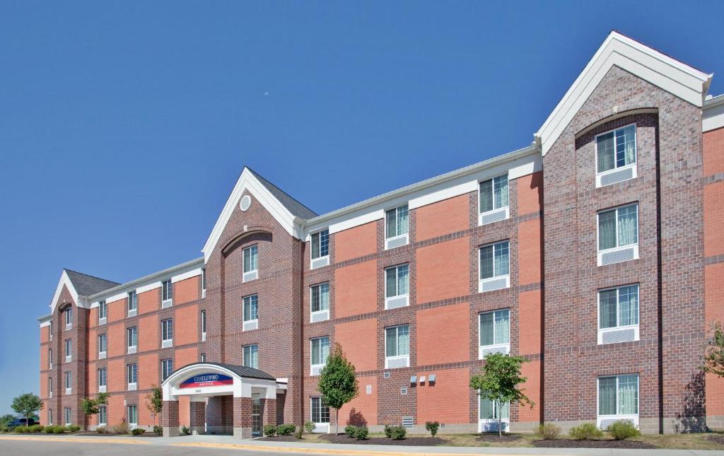 Candlewood Suites Olathe an IHG Hotel - image 4