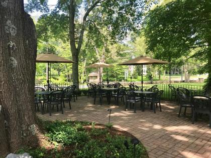 The Old Lyme Inn - image 6