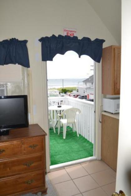 The New Oceanic Inn - image 5