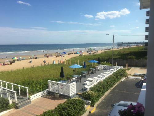 Sandpiper Beachfront Motel - main image