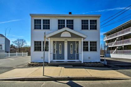 Old Orchard Beach Apt - Walk to Beach and Pier! - image 14