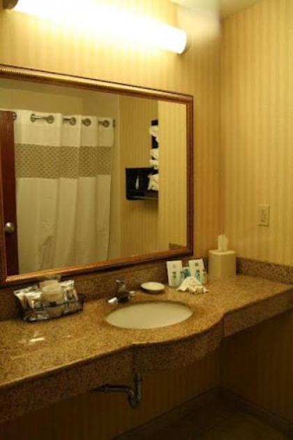 Hampton Inn Olive Branch - image 2