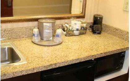 Hampton Inn Olive Branch - image 8