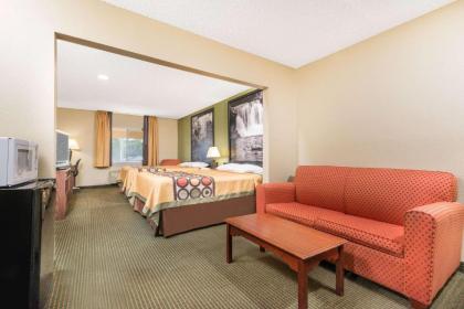 Super 8 by Wyndham Olney - image 11