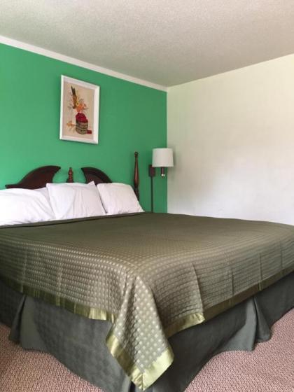 Travelers Inn Olney - image 11