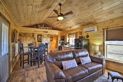 Cabin Close to Branson and Table Rock Lake!