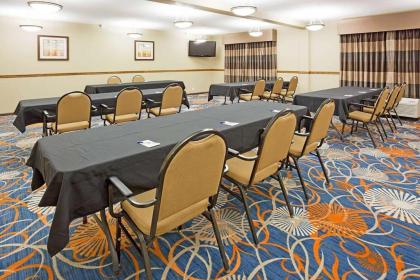 Days Inn & Suites by Wyndham Onalaska - image 7