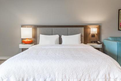Hampton Inn La Crosse/Onalaska - image 8