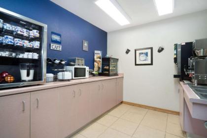 Microtel Inn La Crosse Onalaska Area - image 5