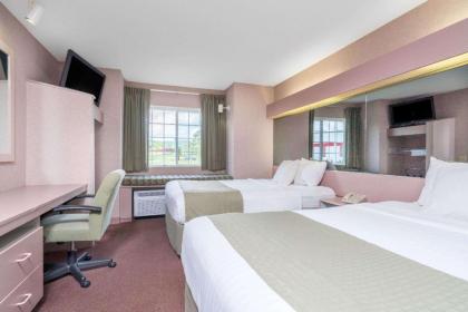 Microtel Inn La Crosse Onalaska Area - image 7