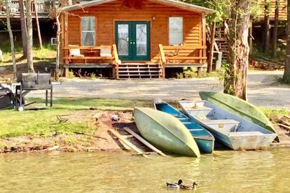 Waterfront Cabin #1 on Lake Livingston Texas - image 9