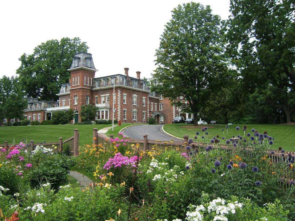 Oneida Community Mansion House - image 3