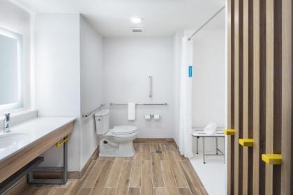 Hampton Inn by Hilton Verona at Turning Stone - image 2