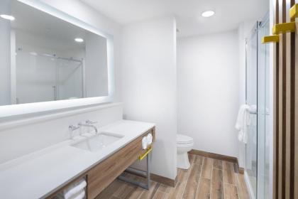 Hampton Inn by Hilton Verona at Turning Stone - image 3