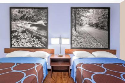Super 8 by Wyndham Oneonta/Cooperstown - image 7
