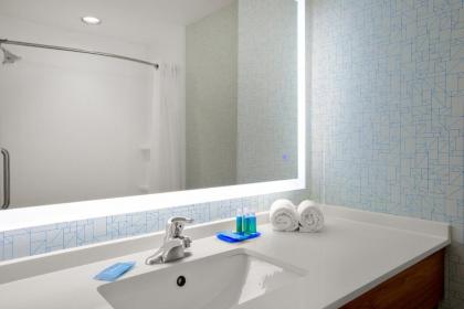 Holiday Inn Express Hotel & Suites Ontario an IHG Hotel - image 11