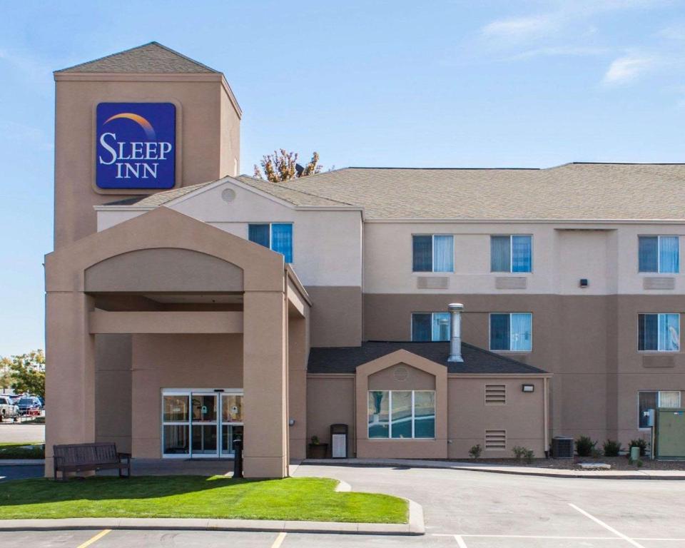 Sleep Inn Ontario - image 5