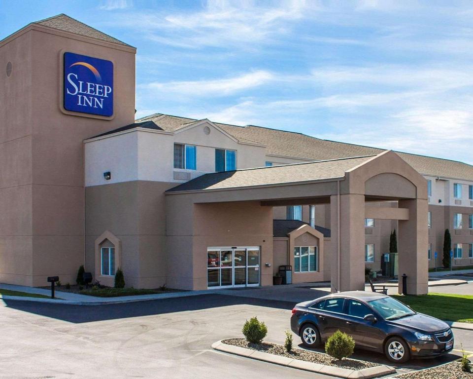 Sleep Inn Ontario - image 7