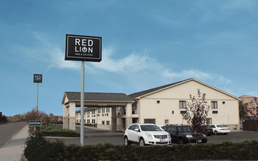 Red Lion Inn & Suites Ontario - main image