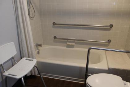 Red Lion Inn & Suites Ontario - image 4