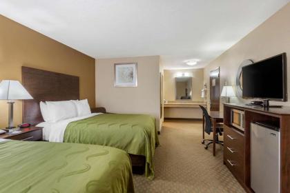 Quality Inn - image 11