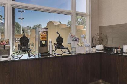 La Quinta by Wyndham Ontario Airport - image 13
