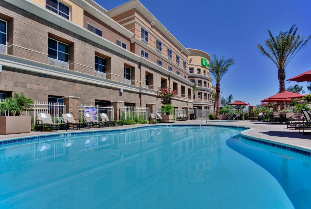 Holiday Inn Ontario Airport - California an IHG Hotel - image 7