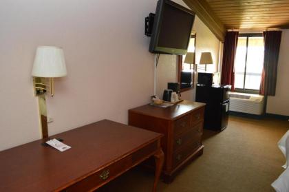 Ontario Airport Inn - image 10