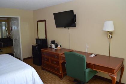 Ontario Airport Inn - image 3