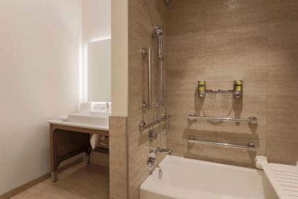 Element Ontario Rancho Cucamonga - image 11